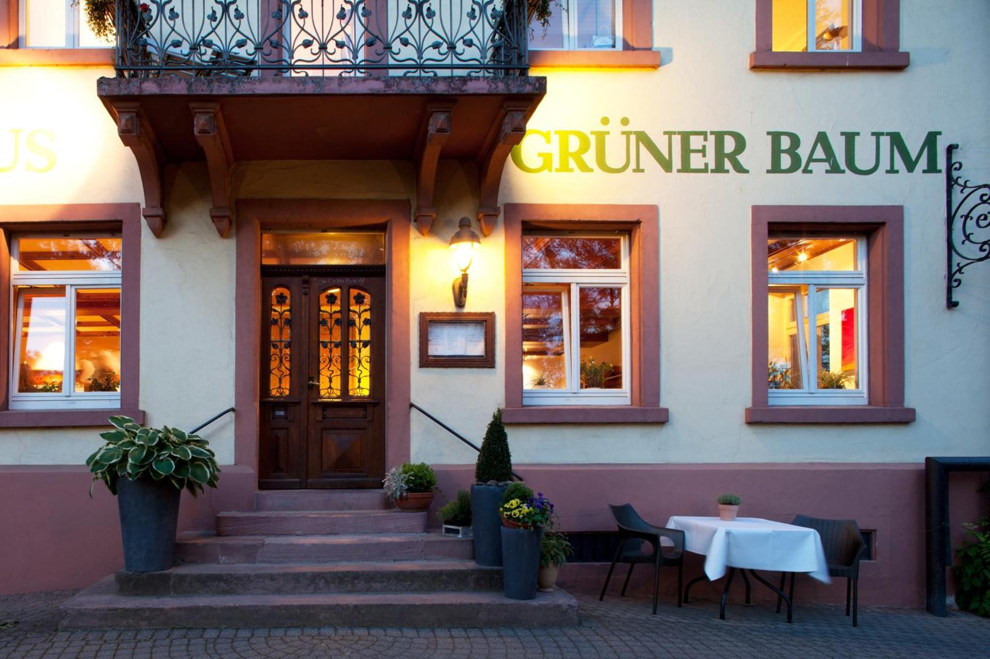 Hotel & Restaurant Gruener Baum Merzhausen Bagian luar foto